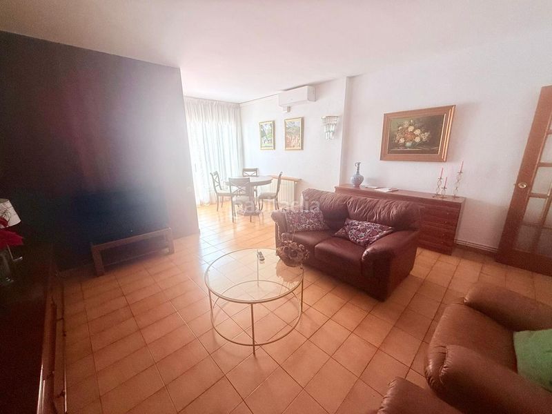 Foto e7cde306-a42d-4629-b5f2-2751cbc85dfa. Casa a Centre-Can Nadal Sant Feliu de Llobregat