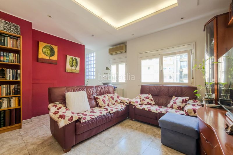 Foto 0ef94859-a8a5-4664-9d42-ac8e17e868e5. Duplex con riscaldamento in Bufalà Badalona