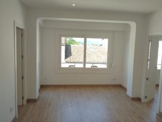 Flat  Muralla de sant francesc. Piso totalmente reformado en manresa