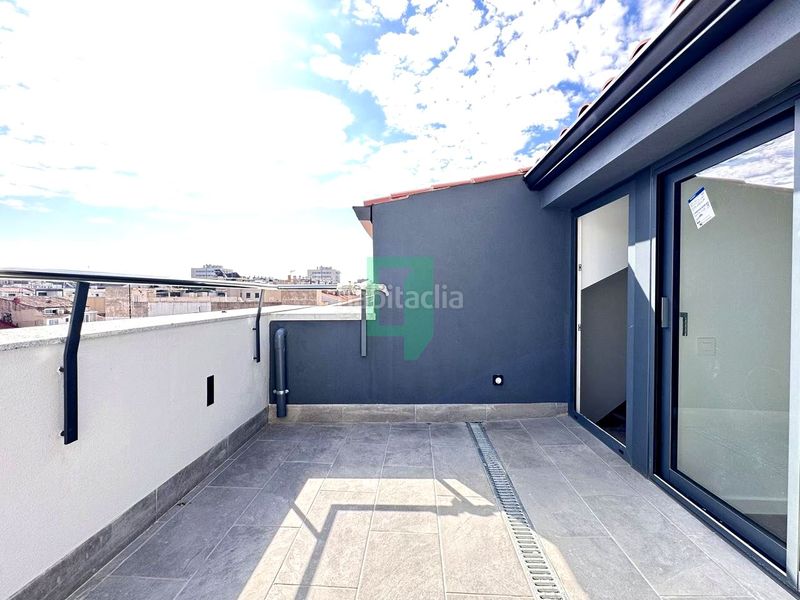 Foto c6c91c1f-e386-40d4-ae27-f45f2a323c35. Duplex con riscaldamento parcheggio in Progrés - Pep Ventura Badalona