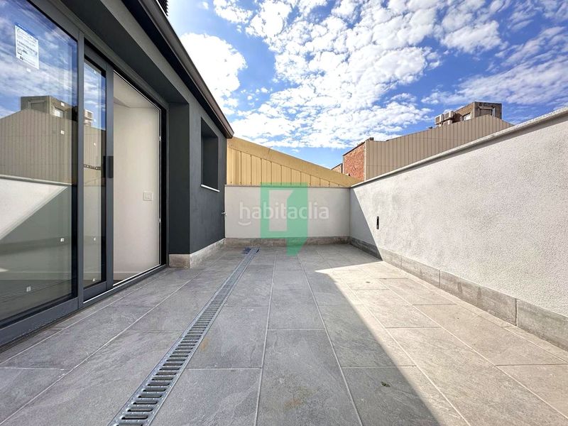 Foto fa2e6e96-6c62-4c49-a8f2-92278ff6e6bd. Duplex con riscaldamento parcheggio in Progrés - Pep Ventura Badalona