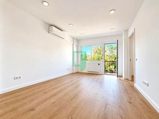 Pis  Avinguda d'alfons xiii. Piso reformado 3 habitaciones, balcón y ascensor