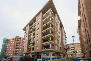 Appartement  Calle maestro barbieri. Inmobiliaria campuzano presenta un atractivo piso en el corazón