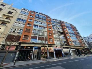 Pis  Gregorio de la revilla zumarkalea. Inmobiliaria campuzano vende bonito piso en gregorio de la revil