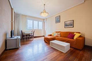 Flat  Salazar jeneralaren kalea. Inmobiliaria campuzano pone a la venta magnífico piso en la call