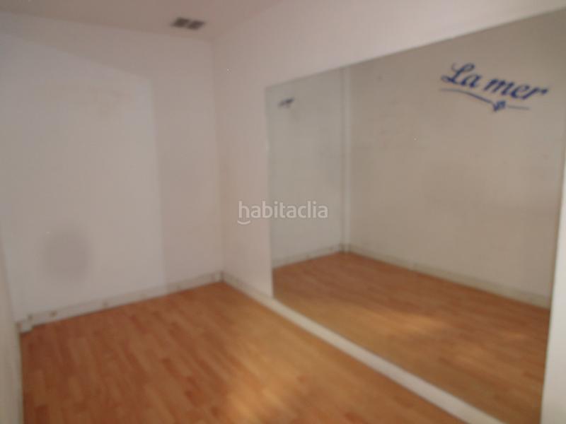 Foto d8ffa725-2e26-440e-a2db-d19c56a79251. Alquiler local comercial en urkixo zumarkalea 94 inmobiliaria campuzano alquila magnífico local en la calle alameda urquijo esquina con sabino arana. en Bilbao