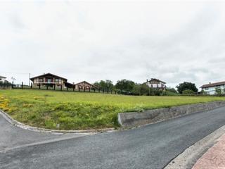 Terreno residencial  Barrio kanpantxu. Inmobiliaria campuzano vende parcela de terreno urbano en muruet