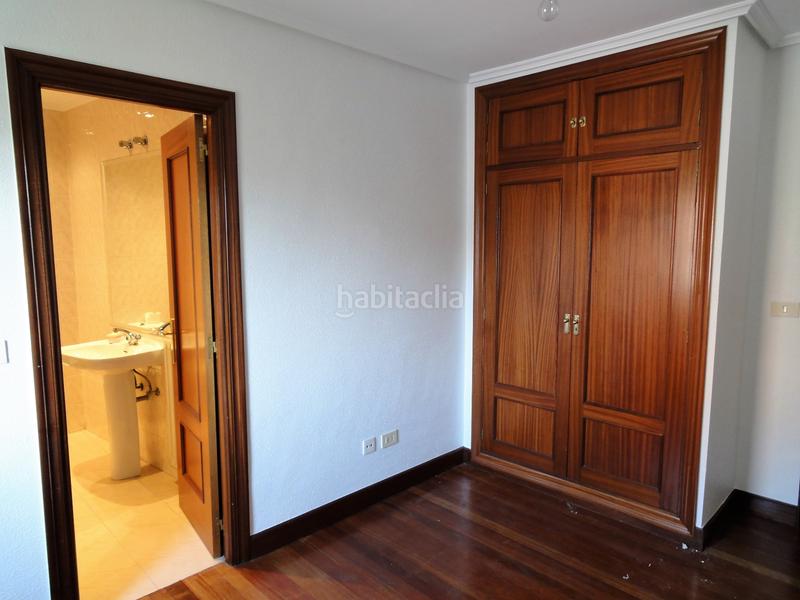 Foto c9557d36-6e87-40df-a1a3-3167d261c2c0. Duplex avec chauffage dans Zurbaran Bilbao