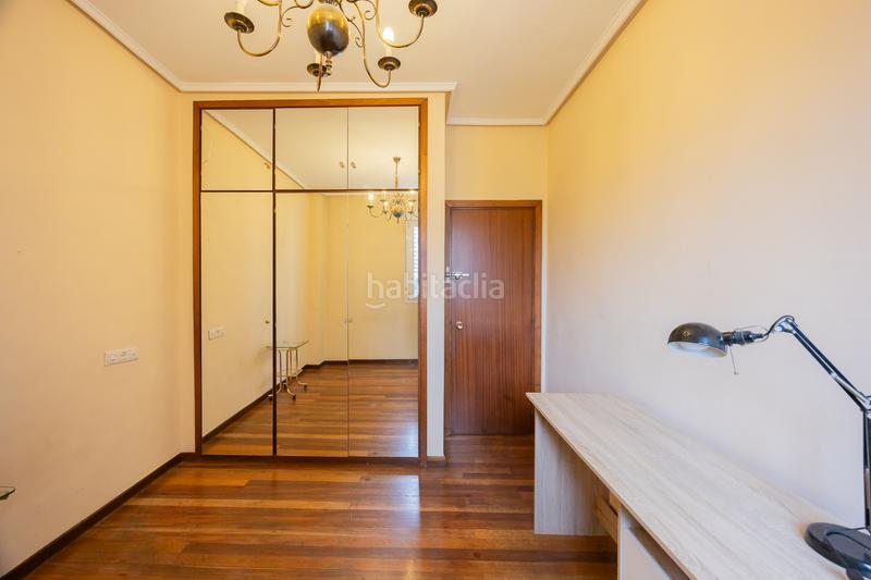 Foto d250f131-4d9e-45fc-98a3-93d19fc54ad6. Pis amb calefacció aparcament a Ametzola Bilbao
