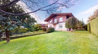 Chalet  Barrio garaioltza. Inmobiliaria campuzano vende magnífico chalet independiente en u