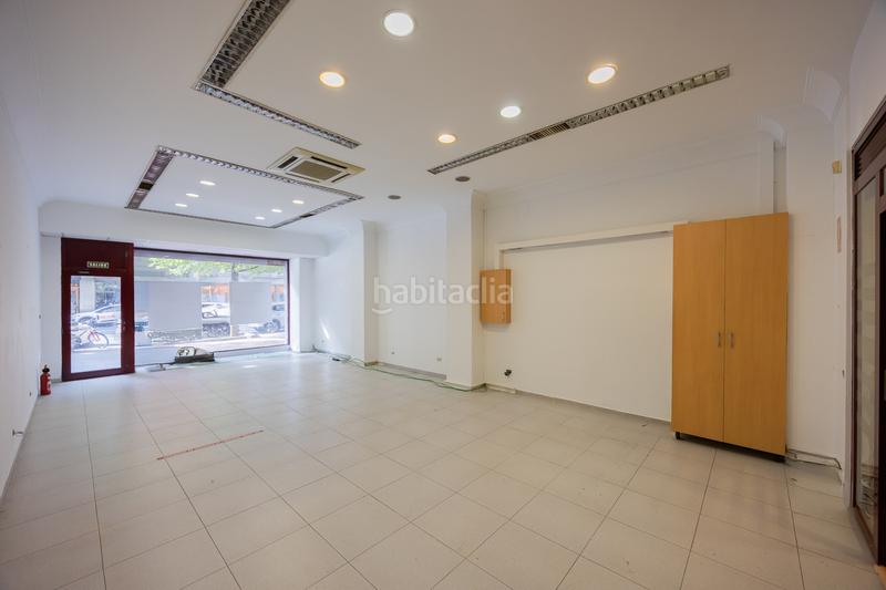 Foto 253ad6f0-e19d-494f-a1b5-94a342d17a4e. Lloguer local comercial a diego lopez haroko kale nagusia 76 a Bilbao