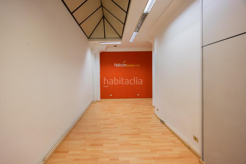 Foto 5d4d8b69-141c-48e3-a84a-d6c165e952b7. Lloguer local comercial a diego lopez haroko kale nagusia 76 a Bilbao