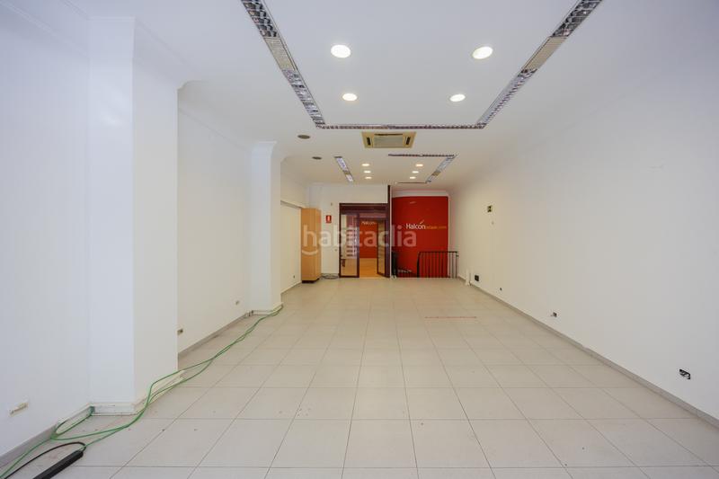 Foto 65861f6d-00f0-4d08-8628-2530eaea560f. Lloguer local comercial a diego lopez haroko kale nagusia 76 a Bilbao