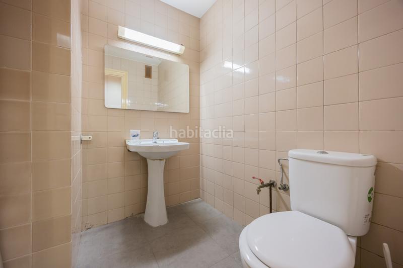 Foto a8ed7514-0404-41e2-aedd-f62a904a0958. Lloguer local comercial a diego lopez haroko kale nagusia 76 a Bilbao