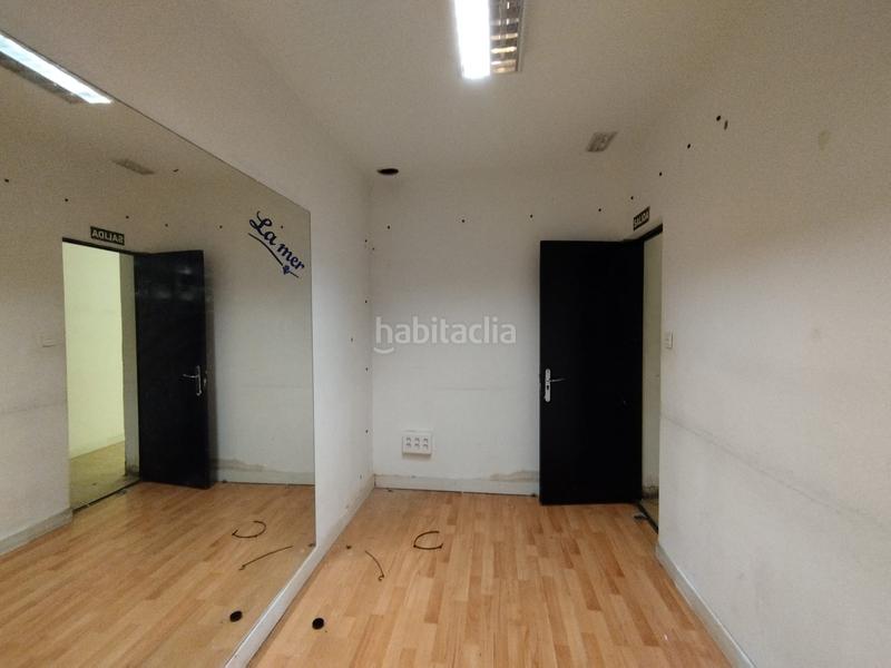 Foto 57f36687-5b82-4e17-8cbd-3fde9233804e. Lloguer local comercial a urkixo zumarkalea 94 a Bilbao