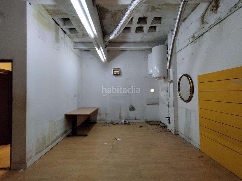 Foto aac60edc-f03b-4e14-a64b-31b0158c2040. Lloguer local comercial a urkixo zumarkalea 94 a Bilbao