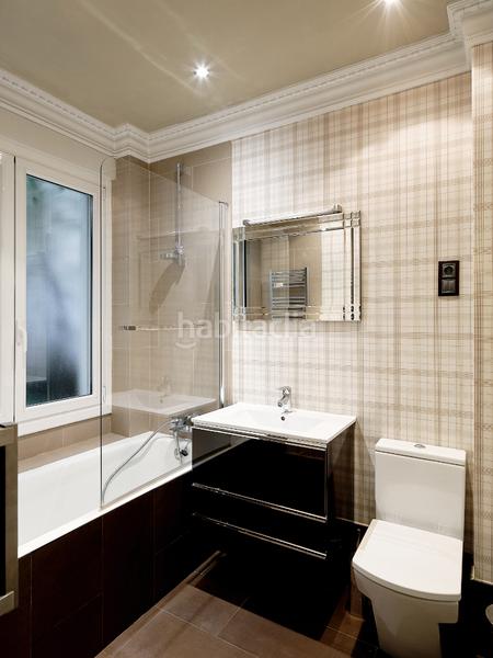 Foto f06661fb-6273-427c-97b5-76ec7edf8df6. Appartement avec chauffage dans Abandoibarra - Guggenheim Bilbao