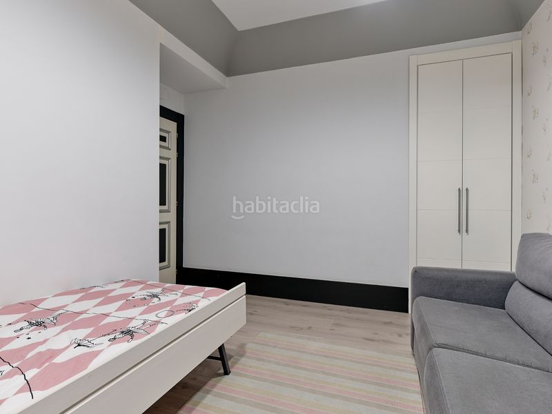 Foto be84c4bc-3d6b-4095-b039-8a4b451b9537. Pis amb calefacció a Abandoibarra - Guggenheim Bilbao