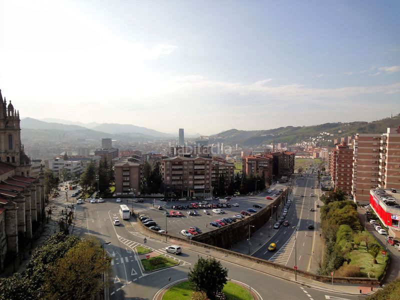 Foto e57785ba-6b26-4674-b24b-84b46b252363. Dúplex amb calefacció a Zurbaran Bilbao