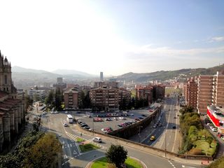Zweistöckige Wohnung  Juan xxiii s s plaza. Inmobiliaria campuzano vende dúplex en begoña, en plaza juan xxi