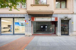 Rent Business premise in Diego lopez haroko kale nagusia 76. Inmobiliaria campuzano alquila local en la gran vía de bilbao.
