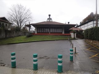 Local Comercial  Arenalde. Se pone a la venta emblemático restaurante ubicado en okendo, of