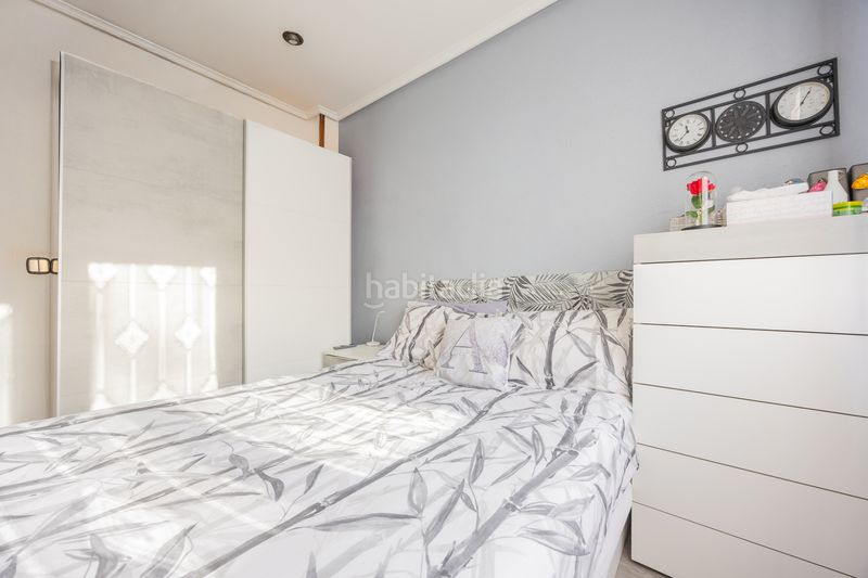 Foto ee4381ef-a62e-49ef-ad51-79b7e3f729ec. Pis a ularki kalea 18 a Alonsotegi