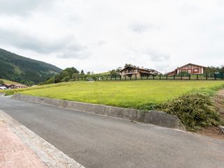 Terreny residencial  Lugar barrio goierria. Inmobiliaria campuzano vende parcela de terreno urbano en muruet