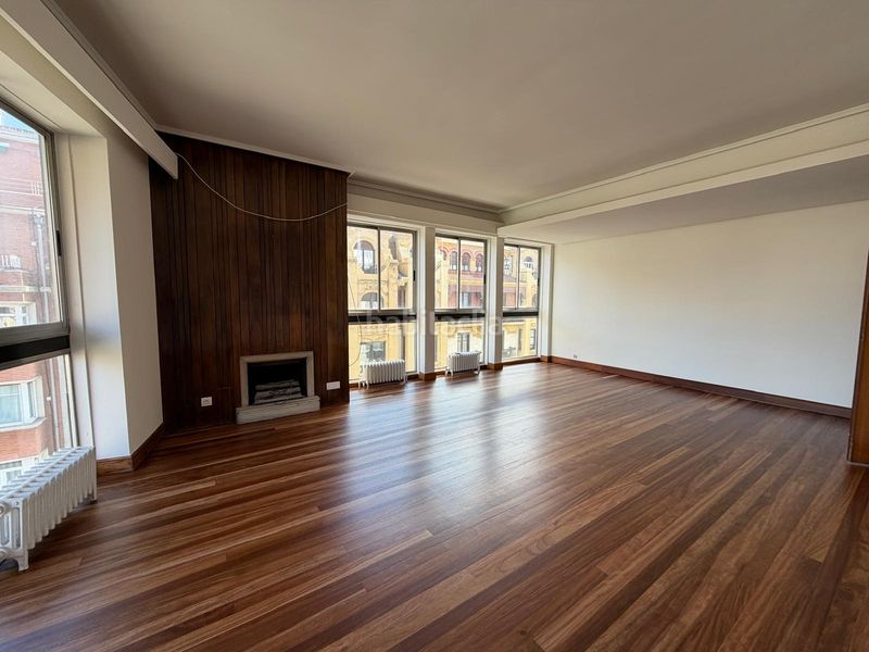Foto 63671b42-6e80-4f4d-87b8-689187fff2ab. Alquiler piso inmobiliaria campuzano alquila espectacular vivienda situada en la calle elcano, junto a la plaza euskadi. en Bilbao