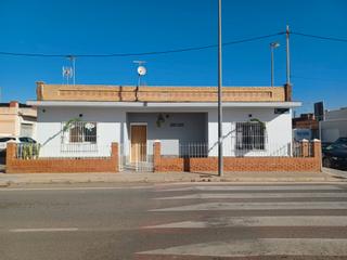 Xalet a Santa Ana. Chalet unifamiliar en santa ana pueblo