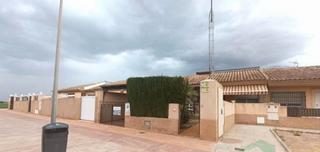 Casa adossada a La Puebla. Chalet adosado en la puebla