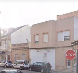 Local Comercial en Barrio Peral-San Félix. Bajo comercial en barrio peral