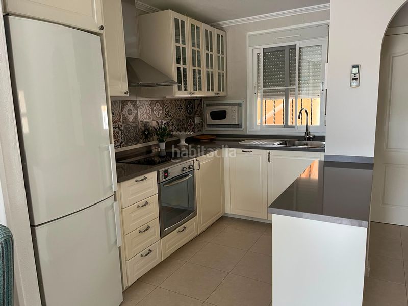 Foto f9c5b6a8-0bf9-484b-99e7-c4f9a92c2155. Apartament amb piscina a Centro Alcázares (Los)