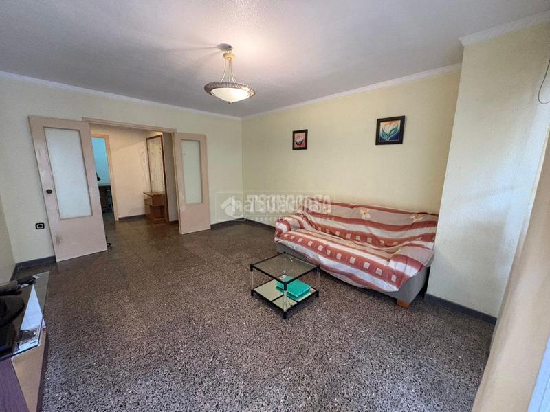 Foto 1521c111-c58c-423d-9b87-d8b7680bc7c7. Piso  en venta en Juan XXIII Alicante