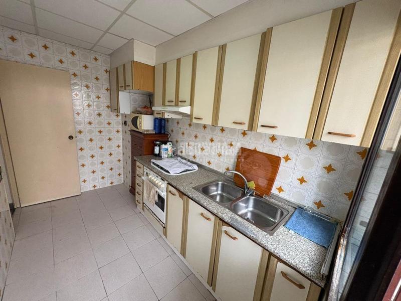 Foto 16e30da5-ff3e-427e-adc2-fba6f16778ce. Piso  en venta en Juan XXIII Alicante