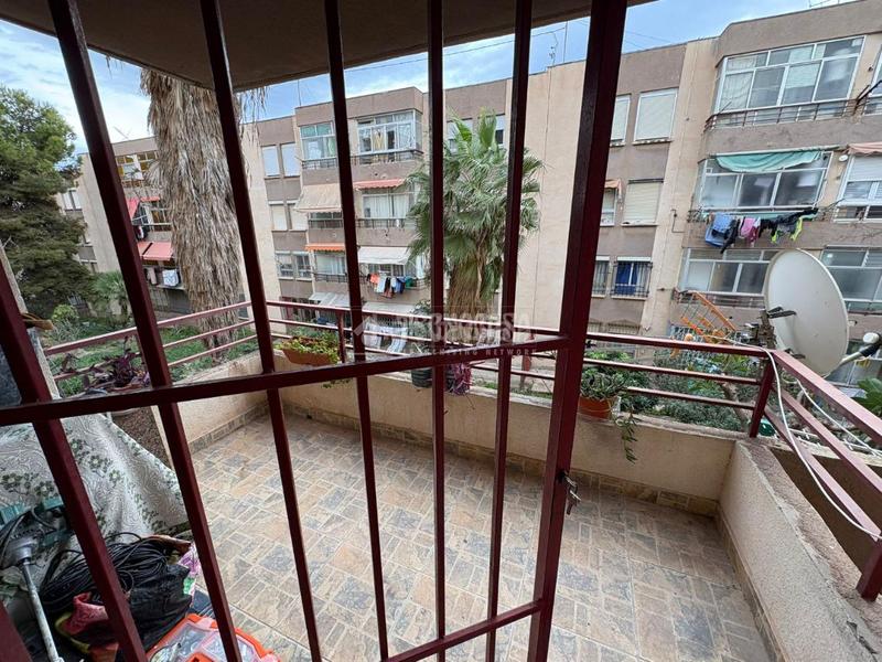 Foto 2a77a719-8b0c-49cc-a864-f1db870b23c4. Piso  en venta en Juan XXIII Alicante