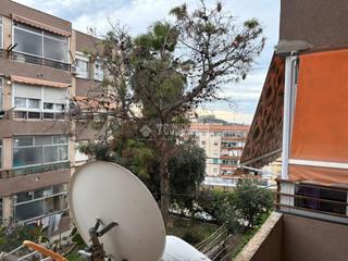 Appartement à Juan XXIII. Piso en venta en alicante