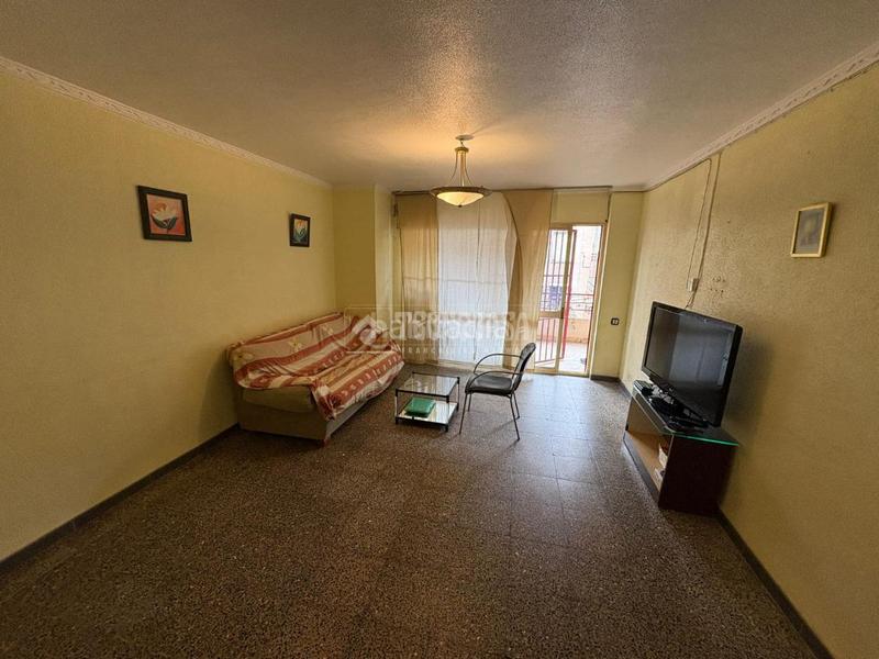 Foto a897b0e3-85ba-4e30-87cc-cc6bdd159614. Piso  en venta en Juan XXIII Alicante