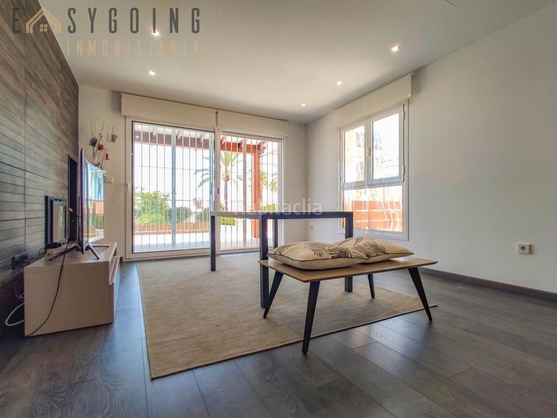 Foto 1e514597-fbd1-4e14-8d1d-4c78d287fe05. Xalet amb aparcament piscina a calas Santa Pola este Santa Pola