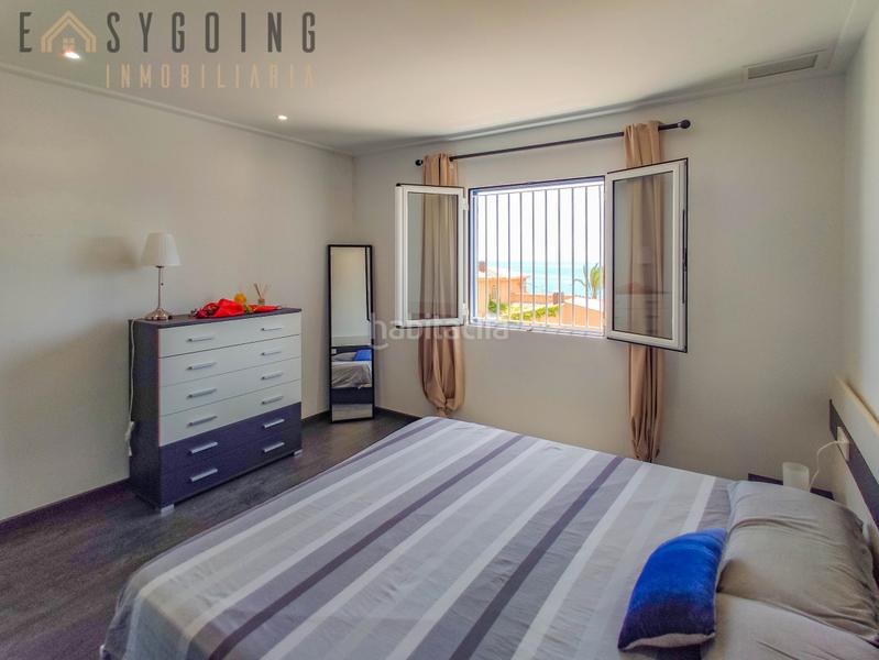 Foto f52554c7-3307-4496-8cc0-8548856f7c43. Xalet amb aparcament piscina a calas Santa Pola este Santa Pola