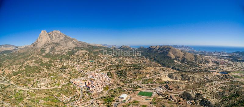 Foto 6d36c511-2e15-4dcb-9981-84dd5a08c84c. Chalet with parking pool in Finestrat pueblo Finestrat