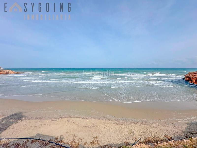 Foto 5f7a6e44-8bdf-4c77-b1f1-349b6bc8898e. Chalet avec parking piscine dans La Zenia Orihuela