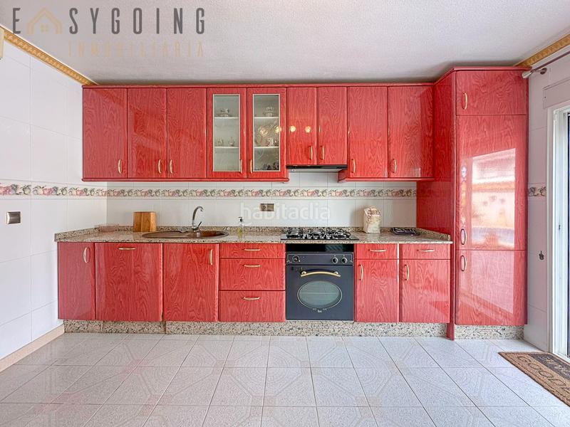 Foto 736b30e9-c726-4e6a-8b5a-65a42f3ce81a. Chalet avec parking piscine dans La Zenia Orihuela