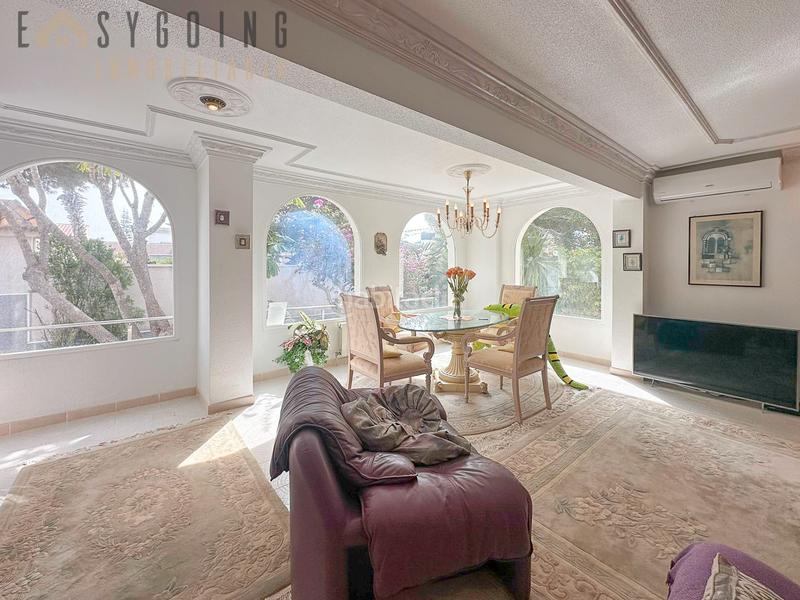 Foto 8313ebfc-49c2-442c-b814-237914504dfd. Chalet avec parking piscine dans La Zenia Orihuela