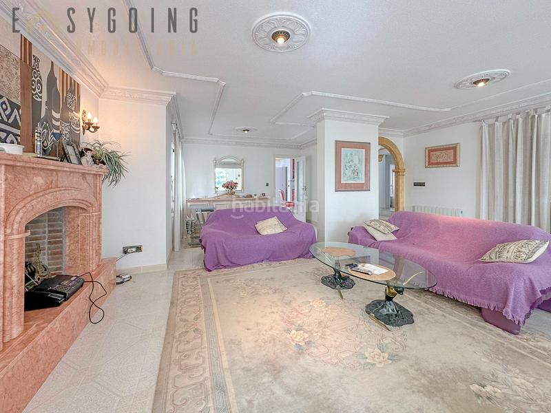 Foto 8fd21c2c-6dbc-433d-9a51-4303d40f6ae6. Chalet avec parking piscine dans La Zenia Orihuela