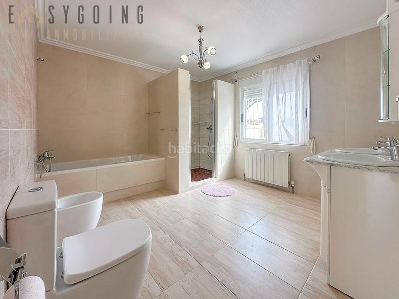 Foto 9dc729ac-1124-4736-9904-251e91e6a6dd. Chalet avec parking piscine dans La Zenia Orihuela