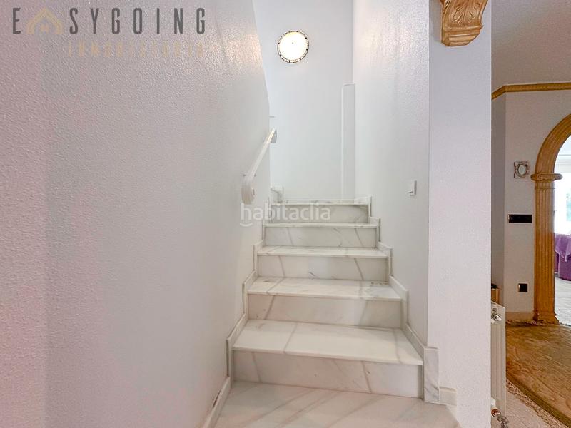 Foto c1fa96a4-cecf-4b9f-a0b6-4be9bdeea24e. Chalet avec parking piscine dans La Zenia Orihuela