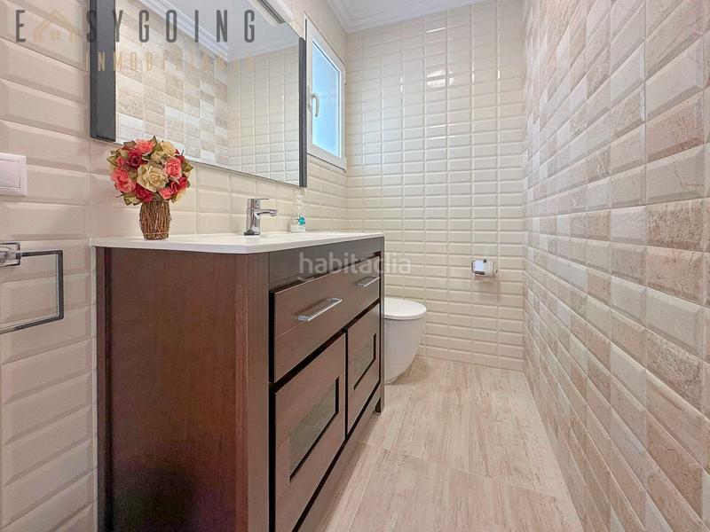 Foto c8cd9b47-5b33-4f1a-ad21-57d8511aa8fd. Chalet avec parking piscine dans La Zenia Orihuela