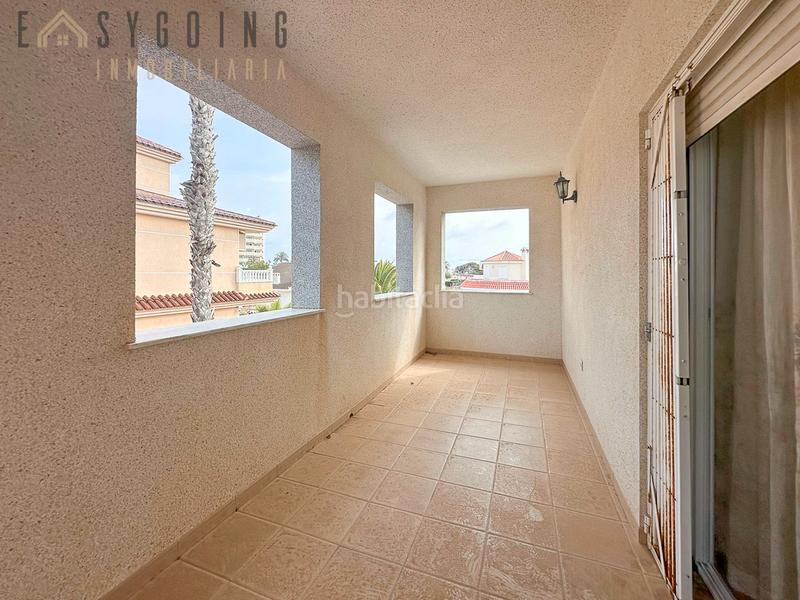 Foto cf7628eb-b825-4351-8769-a1784770ce1b. Chalet avec parking piscine dans La Zenia Orihuela