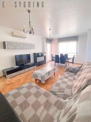 Piso en Calle ramn y cajal 38. Moderno y amplio piso ideal para familias o parejas en almorad